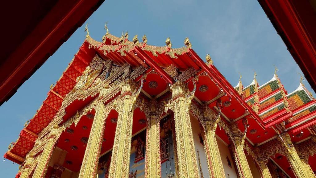Iwish Hotel Bangkok Exterior photo