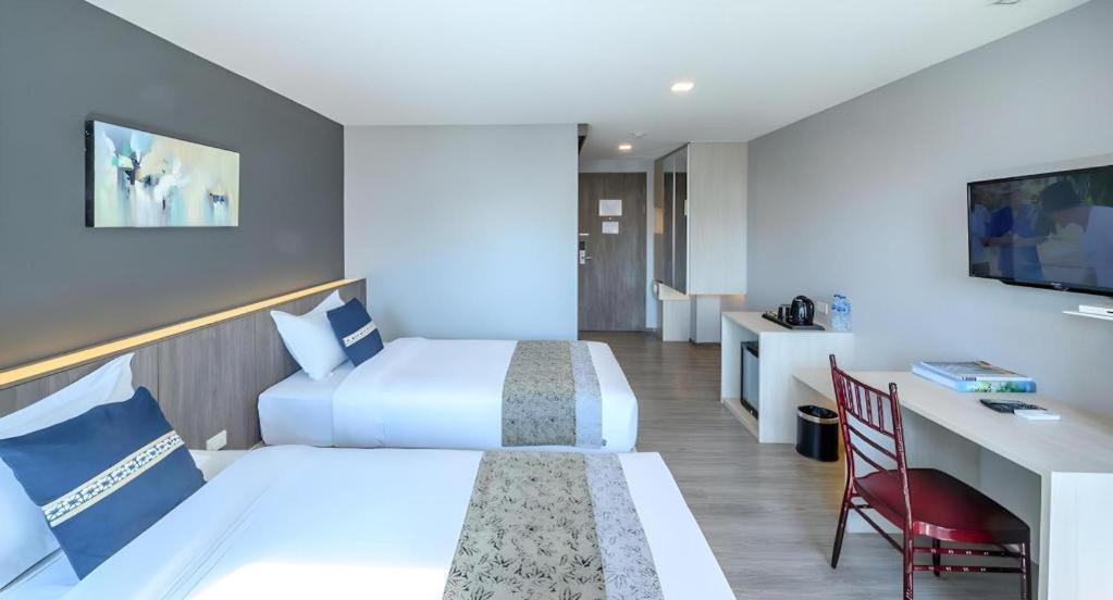 Iwish Hotel Bangkok Exterior photo