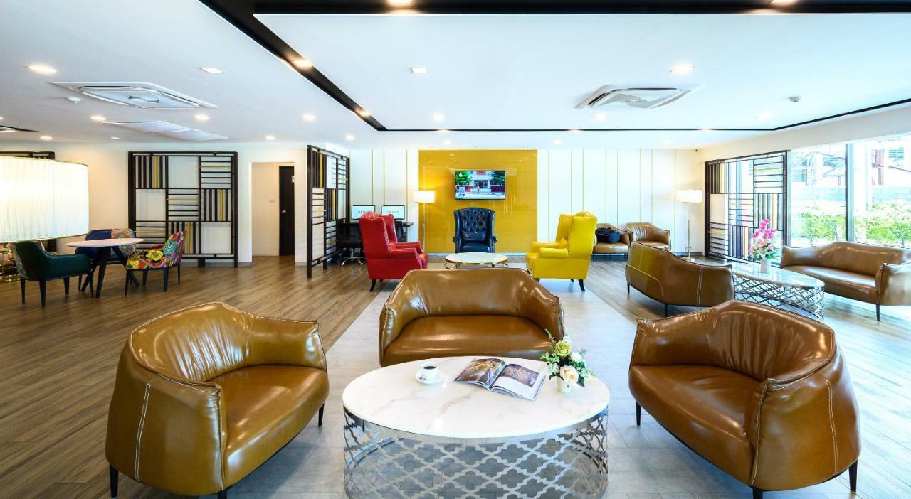 Iwish Hotel Bangkok Exterior photo