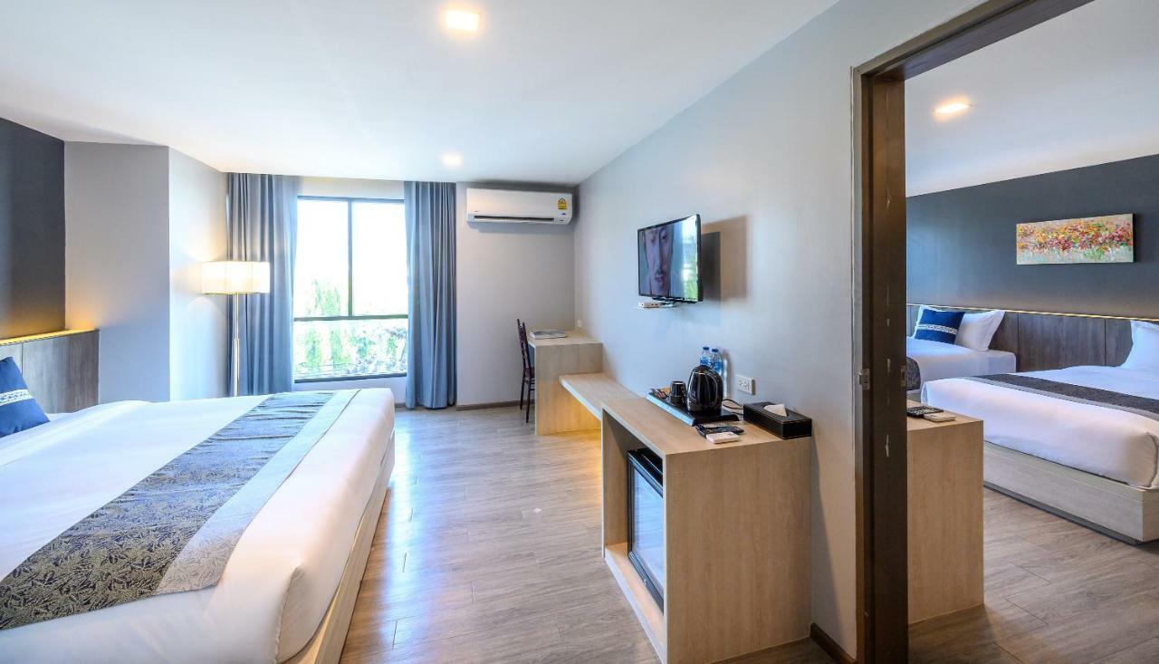 Iwish Hotel Bangkok Exterior photo